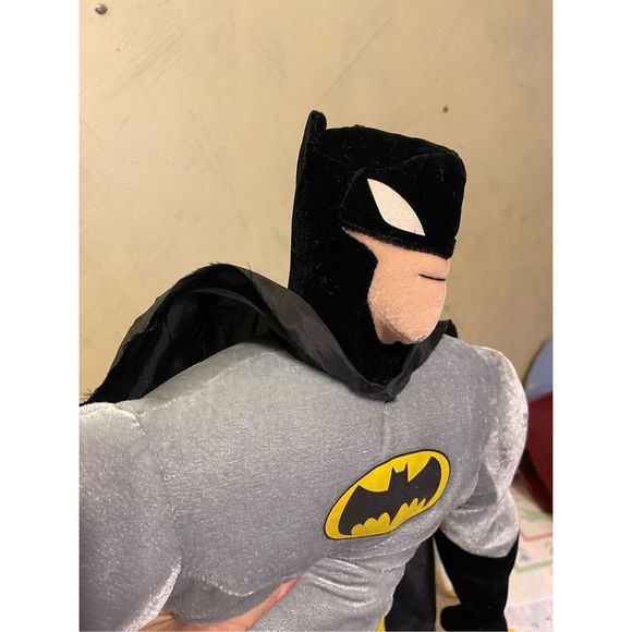 Nanco DC Comics 32” BATMAN Super Hero Plush Stuffed Doll Toy w/ Cape - Picture 11 of 11